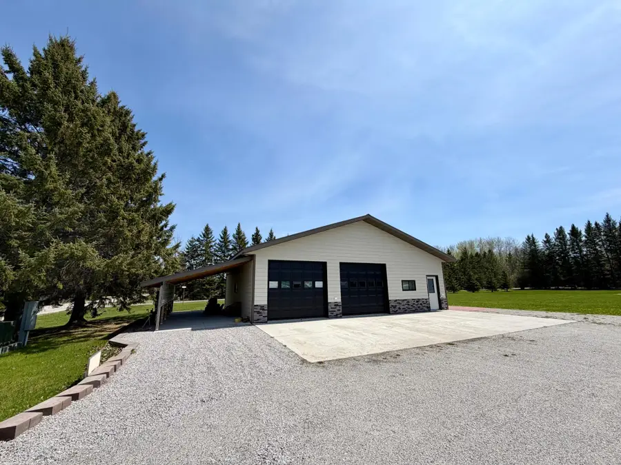 752 Hallberg Street Sw, Warroad, MN 56763 - #2
