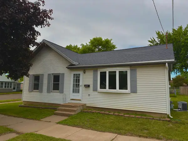 752 E Mark Street, Winona, MN 55987