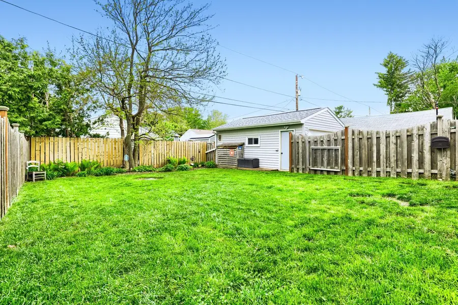 818 Larpenteur Avenue W, Saint Paul, MN 55113 - #2