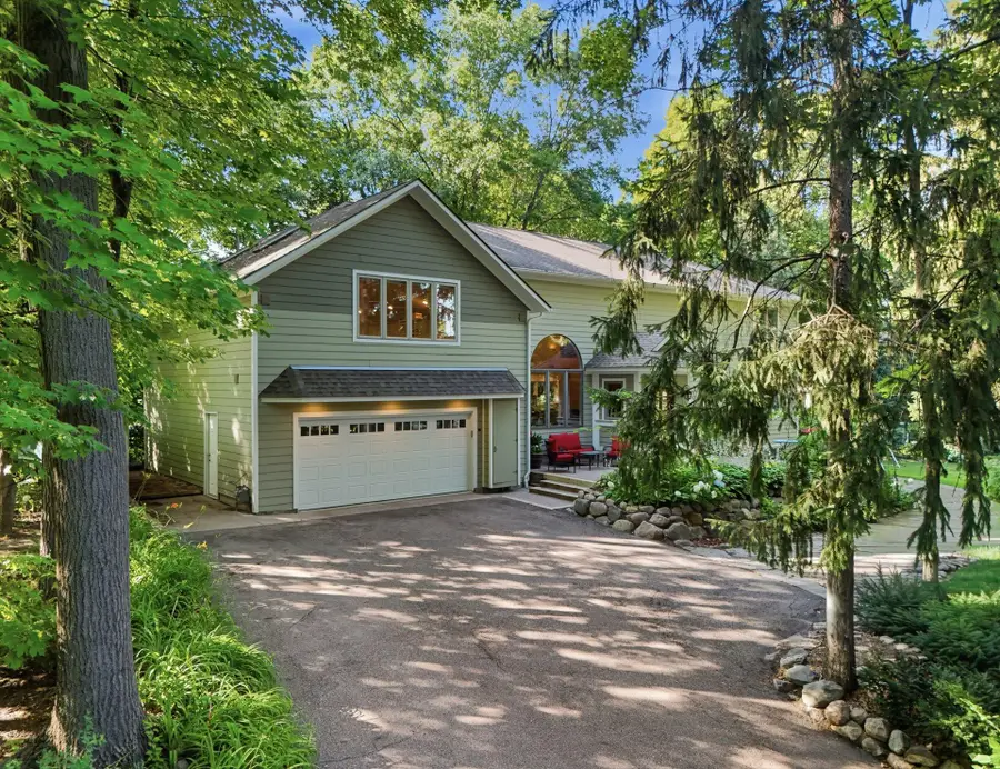 220 Frontier Court, Chanhassen, MN 55317 - #2