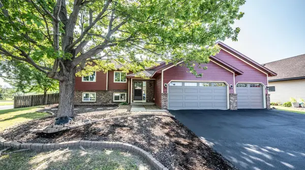 1500 Lakeview Curve, Eagan, MN 55122