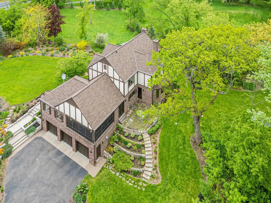 3 Meadow Lane, Dellwood, MN 55110 - #3