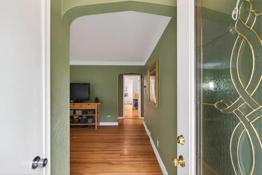1843 Montana Avenue E, Saint Paul, MN 55119 - #3