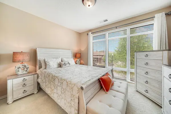 1070 Grandview Court Ne #300, Columbia Heights, MN 55421