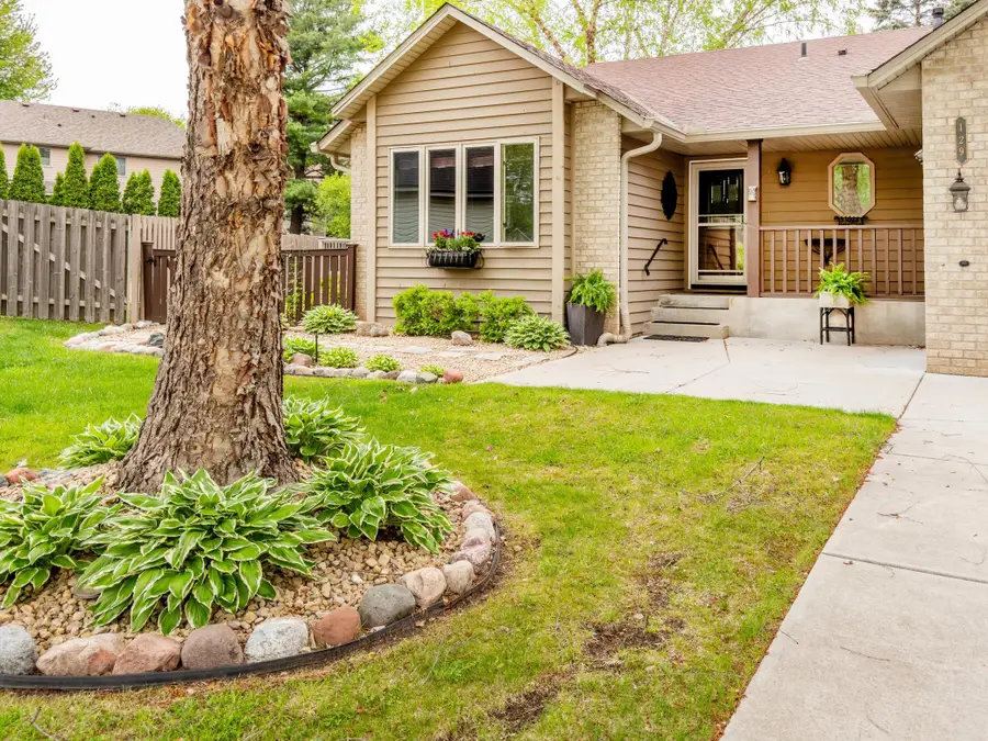 129 Hemlock Place, Vadnais Heights, MN 55127 - #3