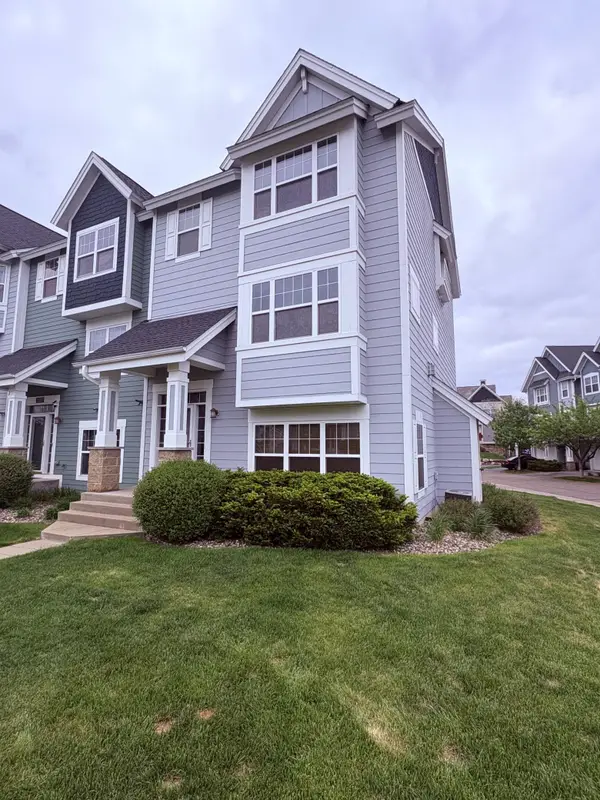 15555 Eagles Nest Way #705, Apple Valley, MN 55124