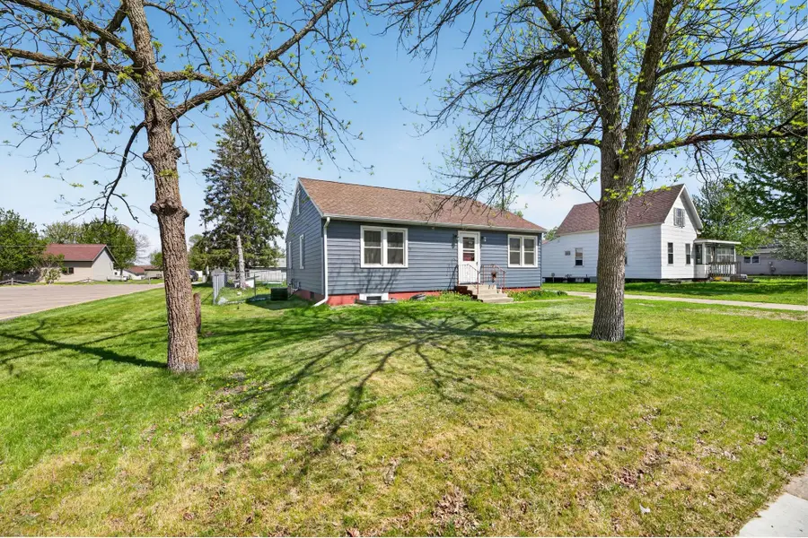 727 Ash Street S, Sauk Centre, MN 56378 - #3