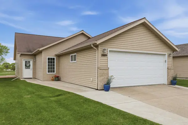 2889 35th Street S, Moorhead, MN 56560
