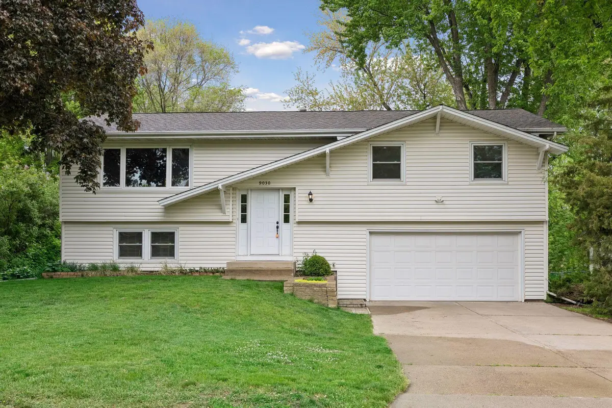 9030 45th Avenue N, New Hope, MN 55428 - #1