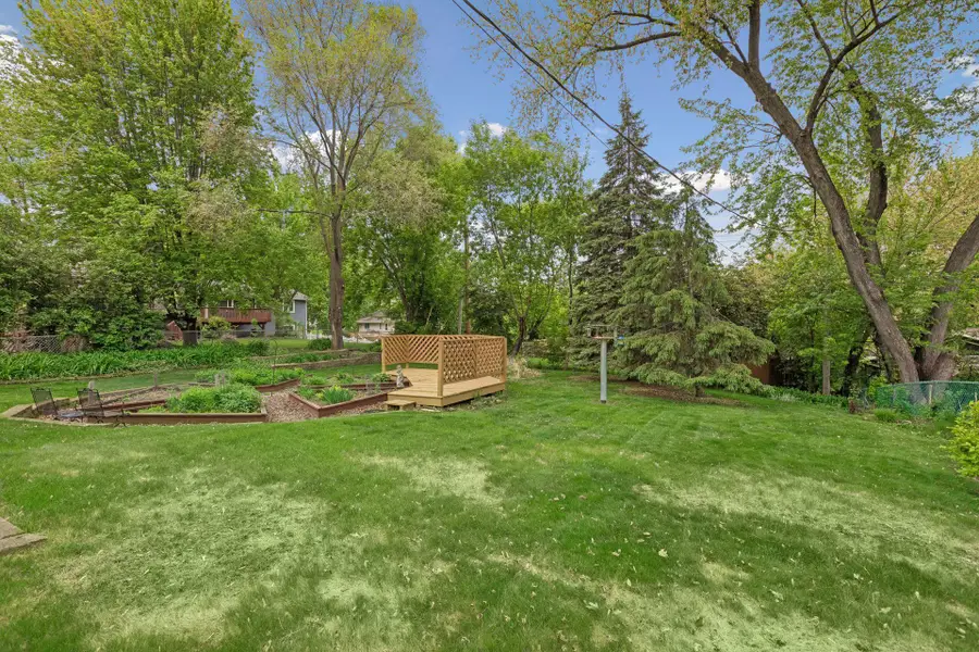 9030 45th Avenue N, New Hope, MN 55428 - #2
