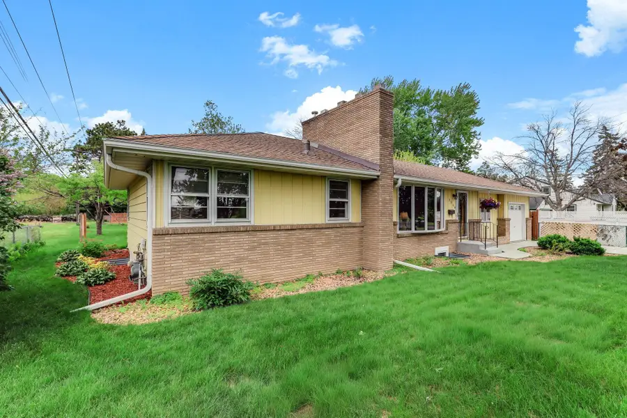 3306 53rd Avenue N, Brooklyn Center, MN 55429 - #3