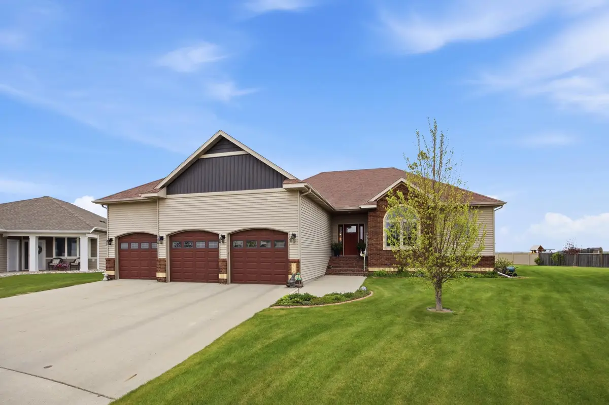 1210 6th Avenue Ne, Dilworth, MN 56529 - #1