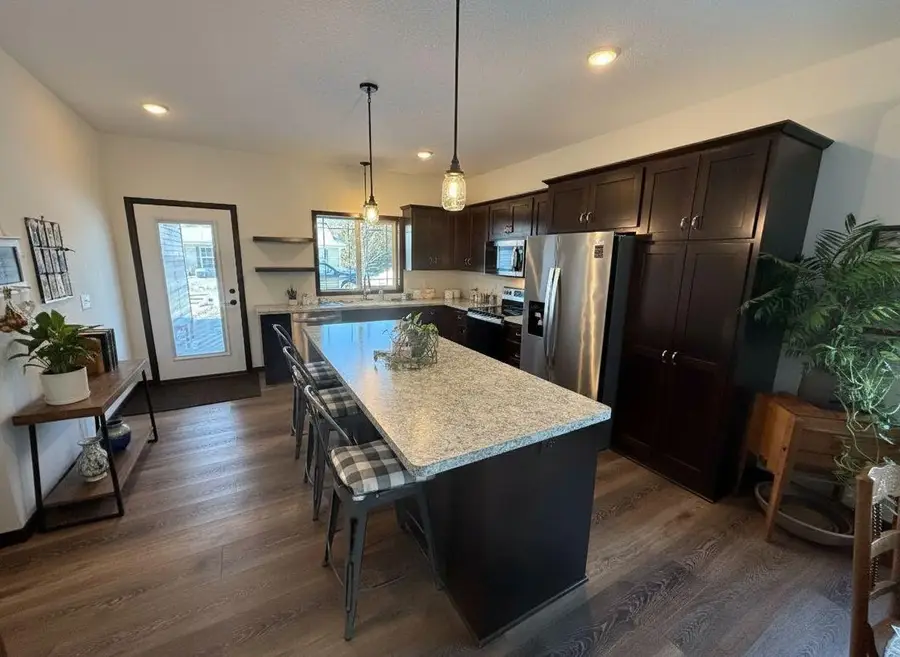 801 Golden Way Nw, Isanti, MN 55040 - #3