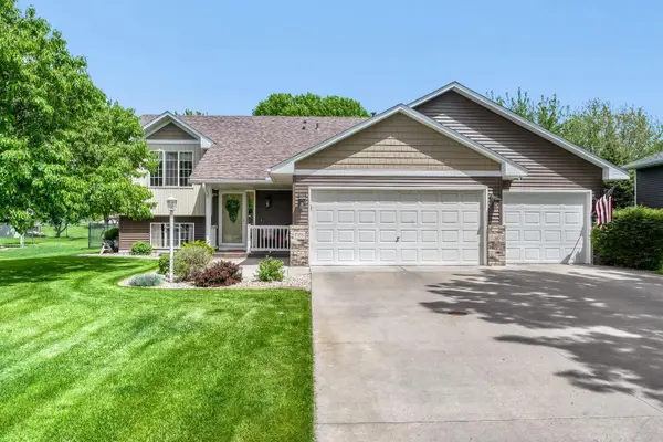 9186 Fallon Drive Ne, Monticello, MN 55362