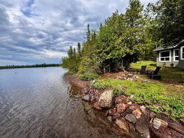 89 Boulder Boulevard, Hovland, MN 55606