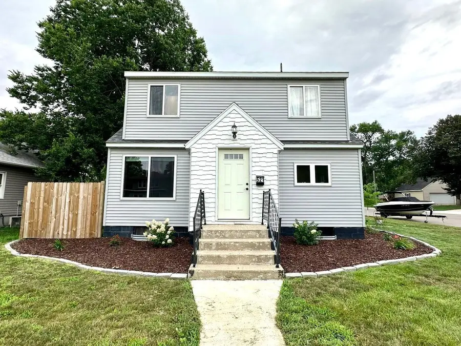 521 E 5th Street, Redwood Falls, MN 56283 - #3
