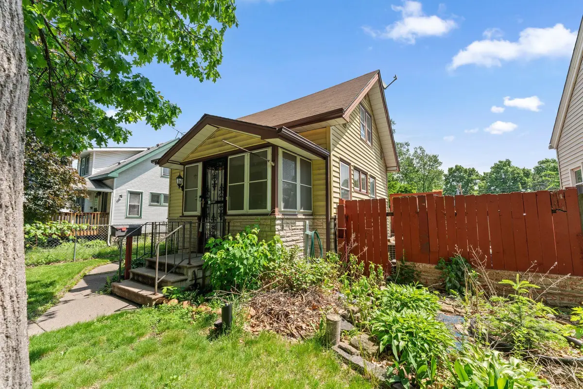 4514 Bryant Avenue N, Minneapolis, MN 55412 - #1