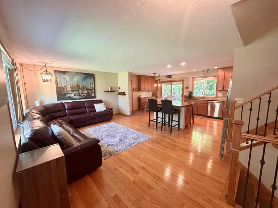 15220 Ironwood Court, Eden Prairie, MN 55346 - #3