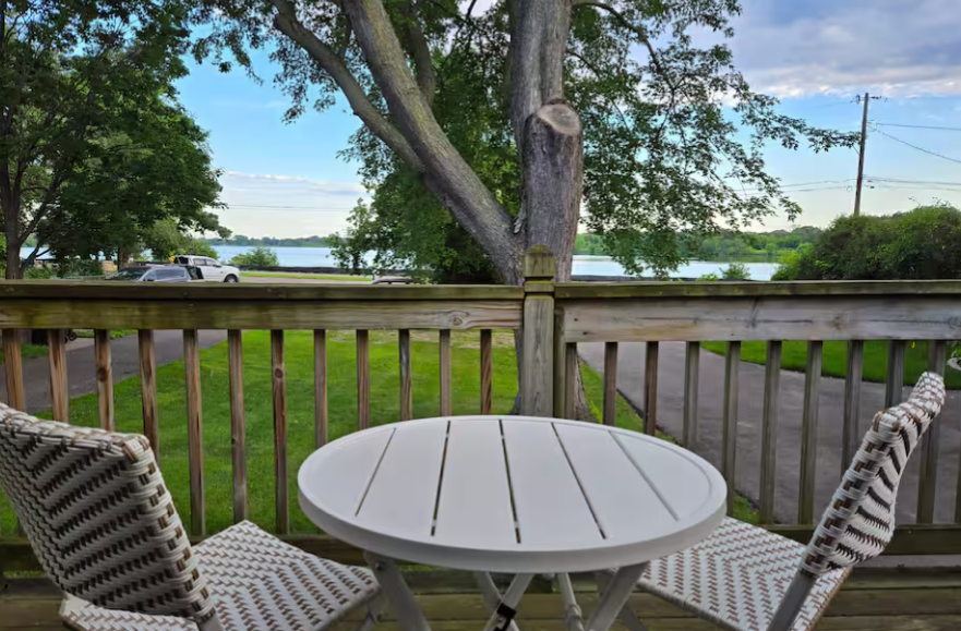 1844 E Shore Drive, Maplewood, MN 55109 - #2