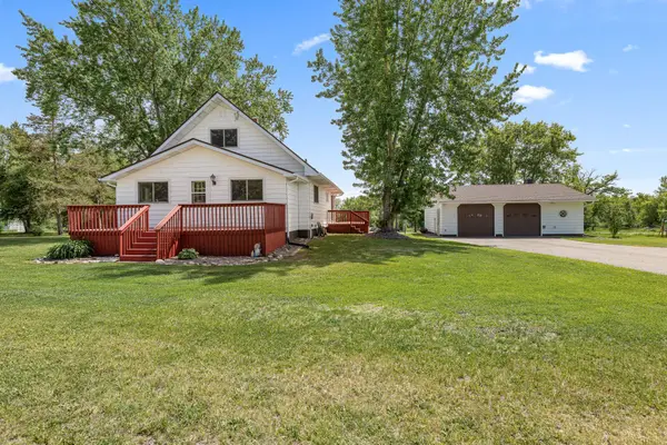 124 E 6th Street, Randall, MN 56475