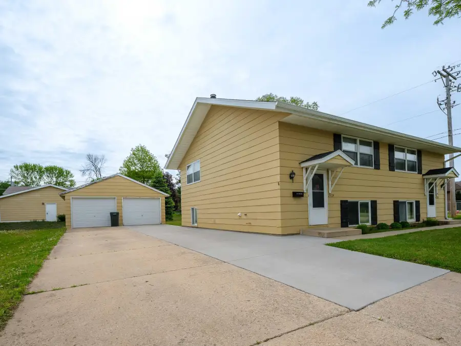 2920 18 Avenue Nw, Rochester, MN 55901 - #3