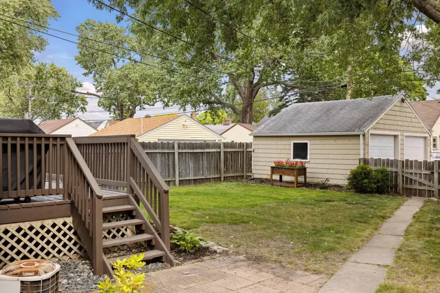 4116 Zenith Avenue N, Robbinsdale, MN 55422 - #2
