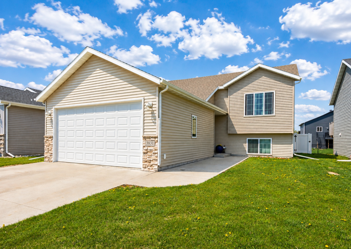 3831 32nd Street S, Moorhead, MN 56560 - #1