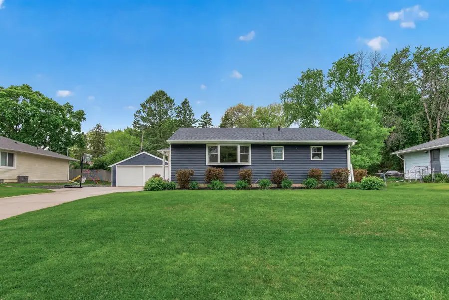1164 Grospoint Avenue N, Oakdale, MN 55128 - #2