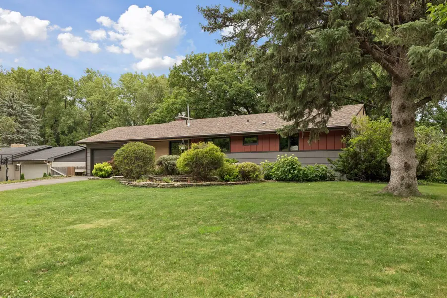 1805 Hampshire Lane N, Golden Valley, MN 55427 - #3