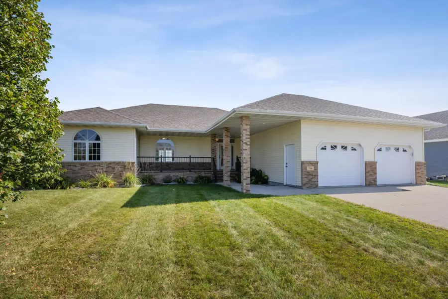 766 36th Street S, Moorhead, MN 56560 - #2