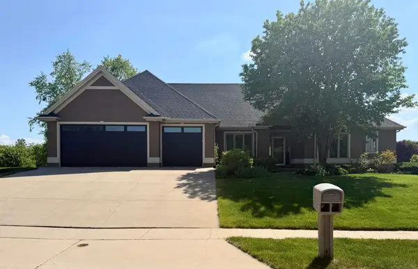 1900 Scenic Point Lane Sw, Rochester, MN 55902