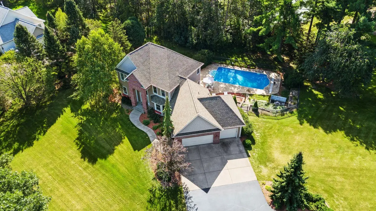 323 Saint Annes Parkway, Hudson, WI 54016 - #1