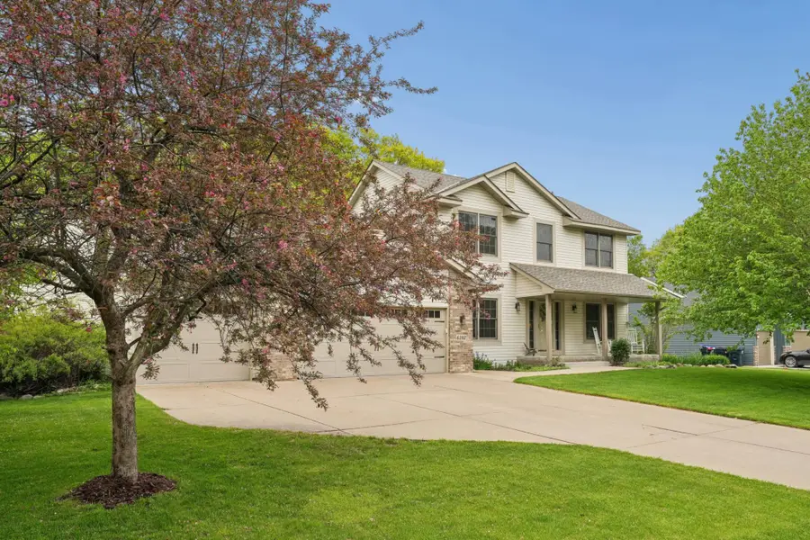 6102 Wildwood Way, Monticello, MN 55362 - #2