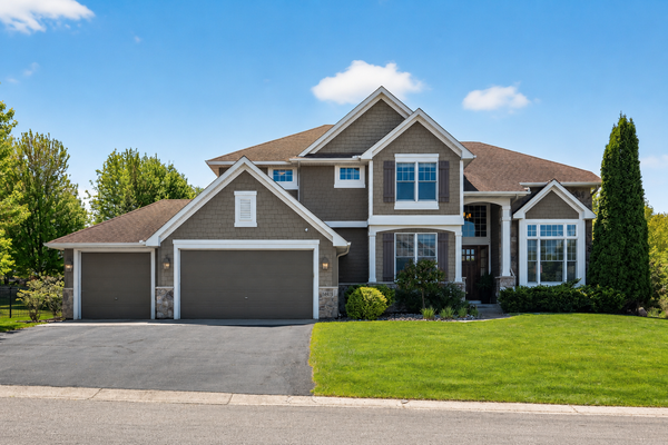 14915 61st Avenue N, Plymouth, MN 55446