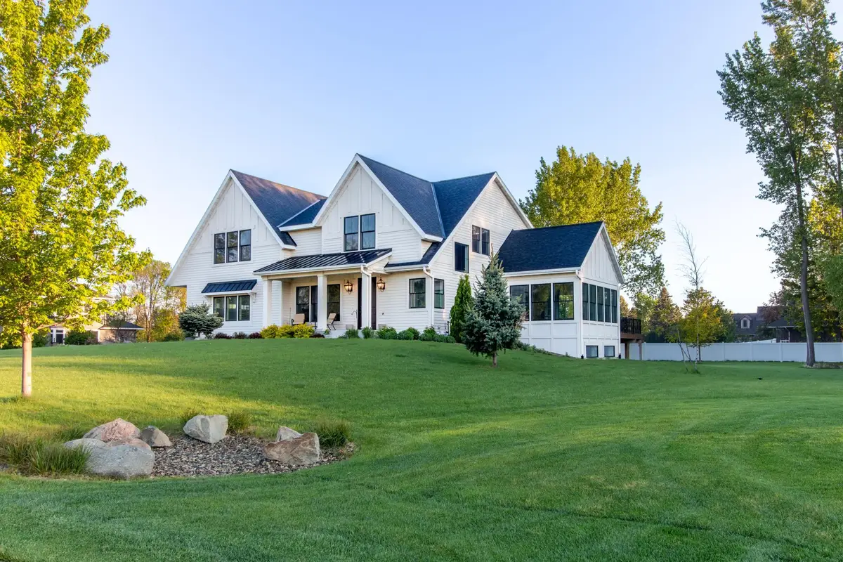 1424 Fairacre Lane Sw, Willmar, MN 56201 - #1