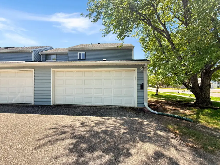 1731 27th Avenue S, Fargo, ND 58103 - #3