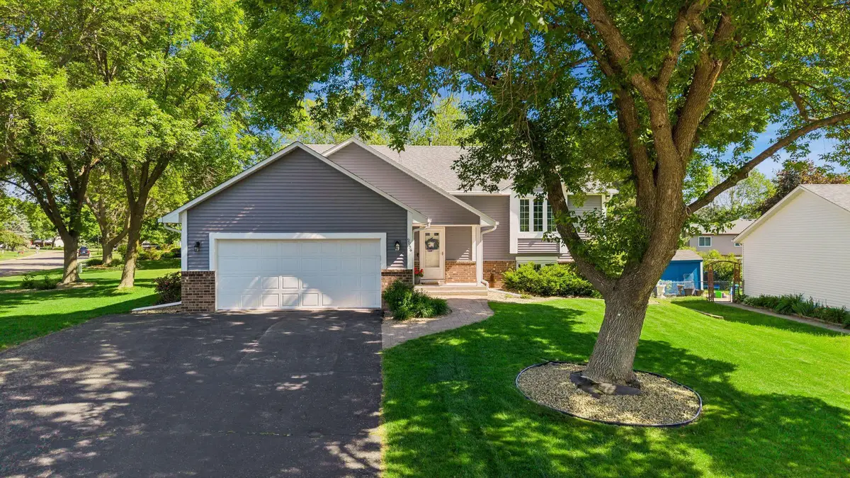 9056 Glacier Road, Woodbury, MN 55125 - #1