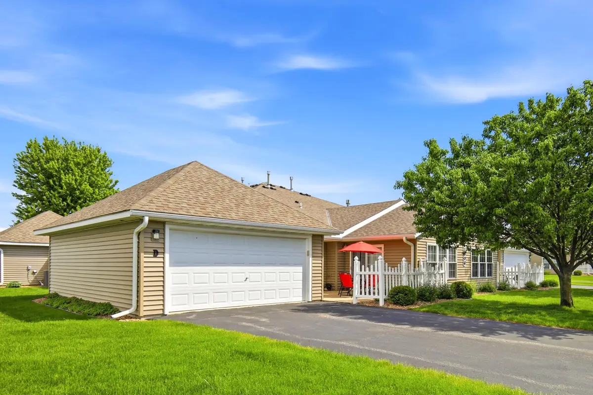 1906 Oak Tree Lane #D, Austin, MN 55912 - #1