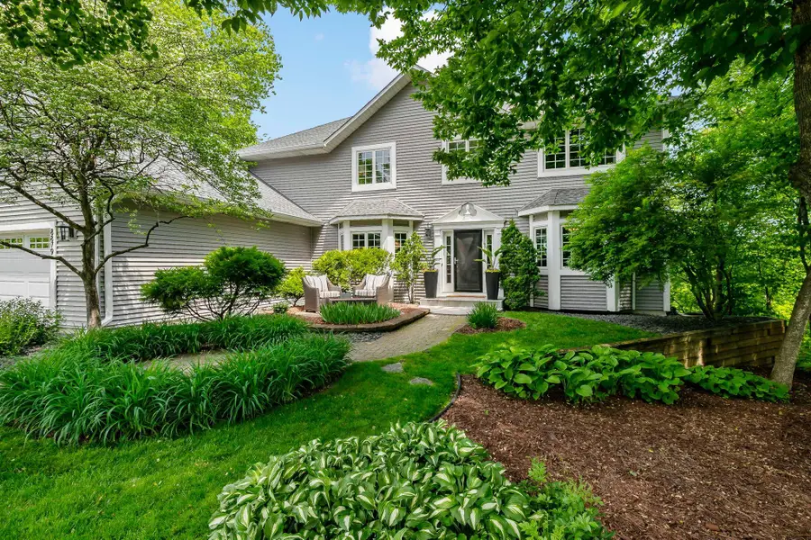 8879 Sylvan Ridge, Eden Prairie, MN 55347 - #2