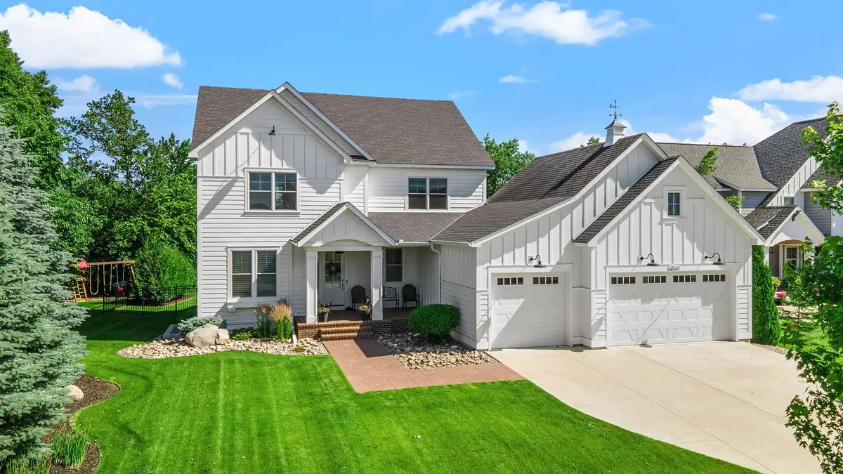 2522 Woods Drive, Victoria, MN 55386 - #1