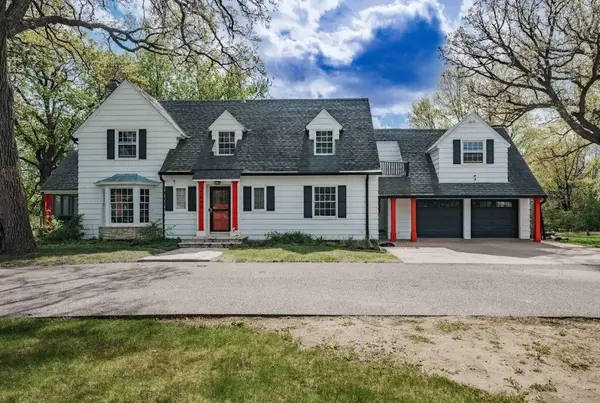 7800 Pearson Way Ne, Fridley, MN 55432