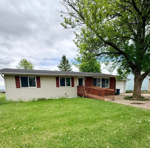 207 N Main Street, Saint Leo, MN 56264
