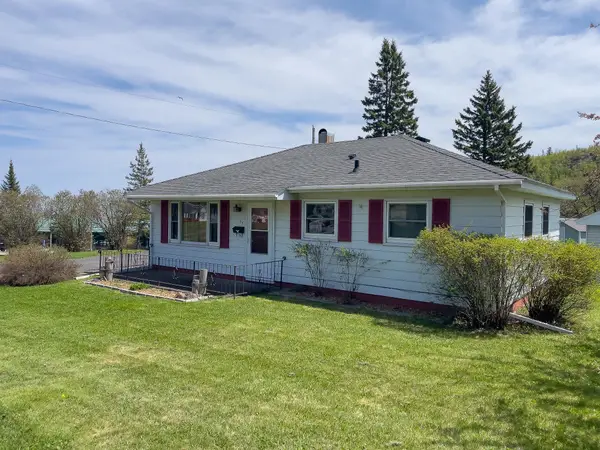53 Banks Boulevard, Silver Bay, MN 55614