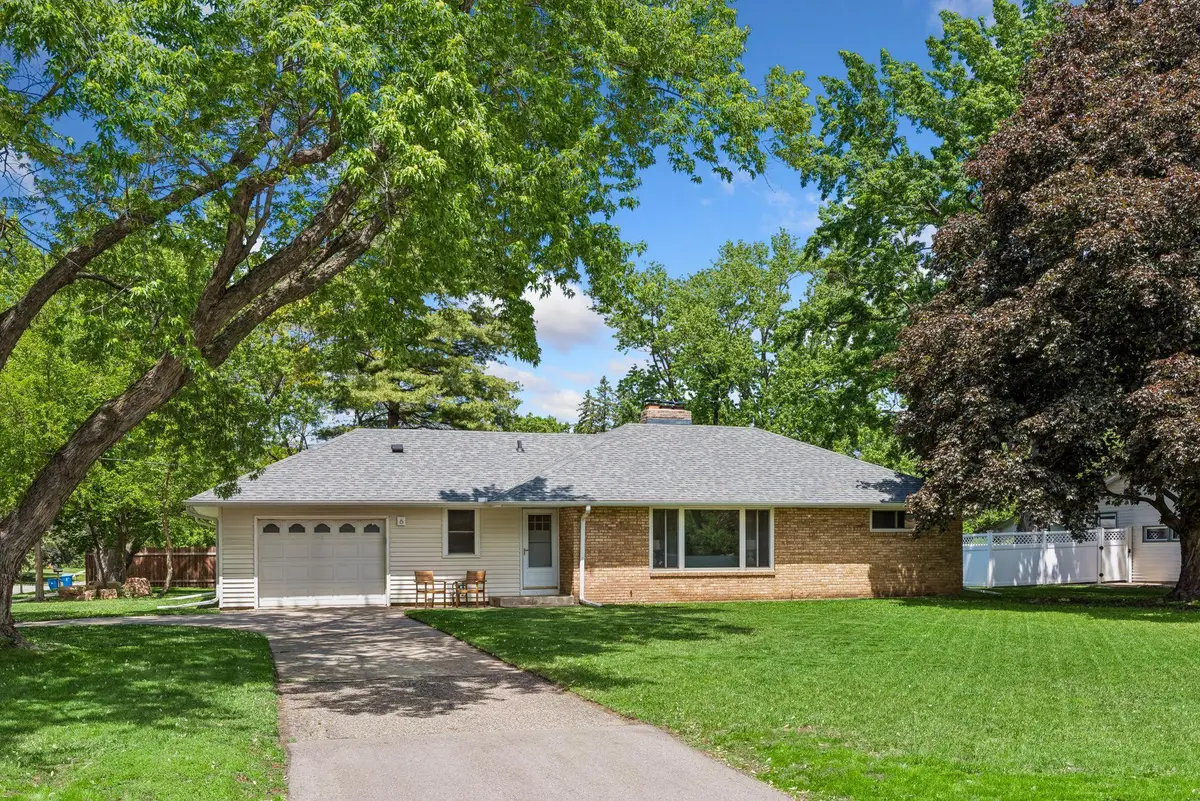 6 Mission Lane, Bloomington, MN 55420 - #1