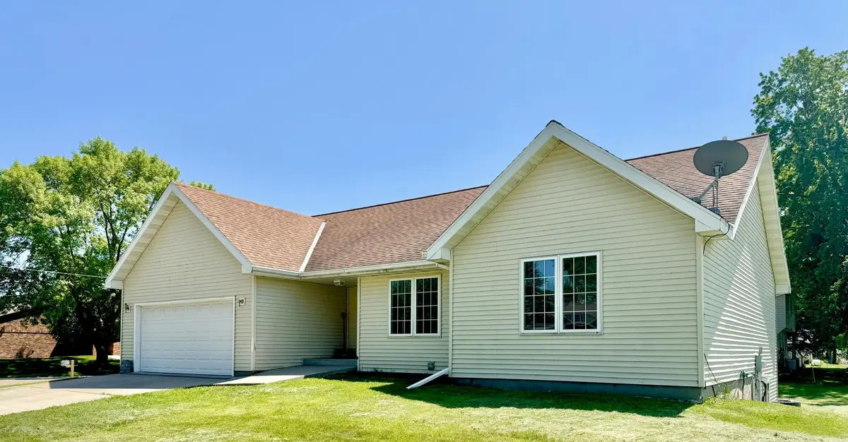 309 Iowa Avenue, Hoffman, MN 56339 - #1