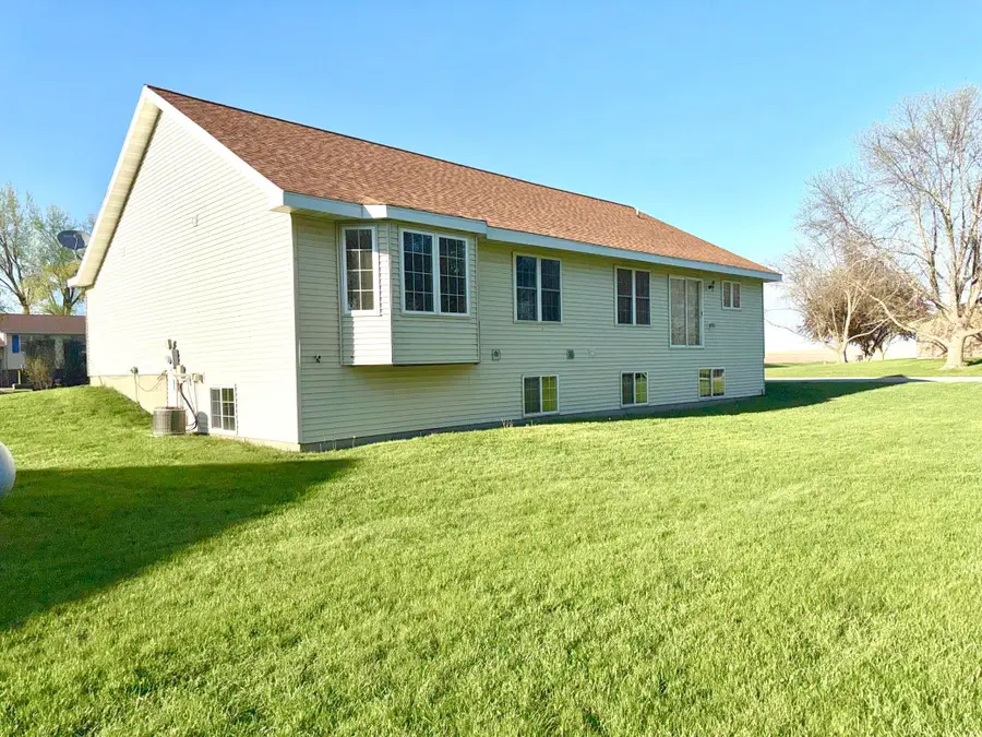 309 Iowa Avenue, Hoffman, MN 56339 - #2