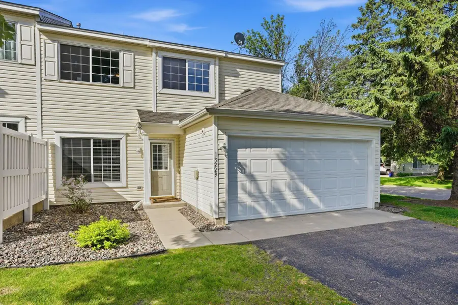 13229 Bush Lane, Eden Prairie, MN 55347 - #2