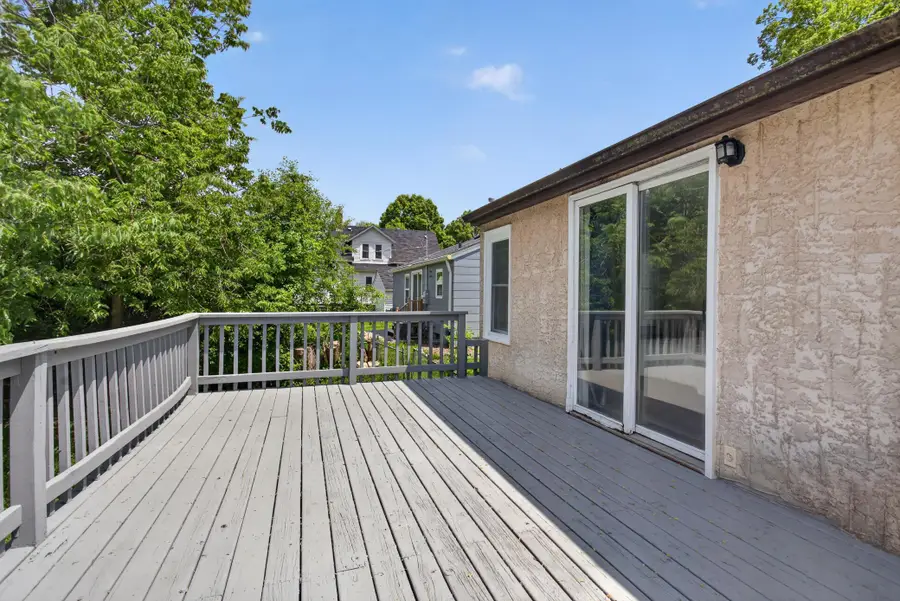 2401 14th Avenue E, North Saint Paul, MN 55109 - #2