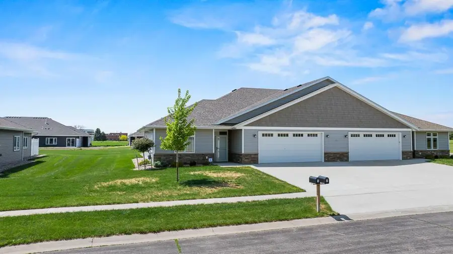 905 Andrew Street #1, Marshall, MN 56258 - #2