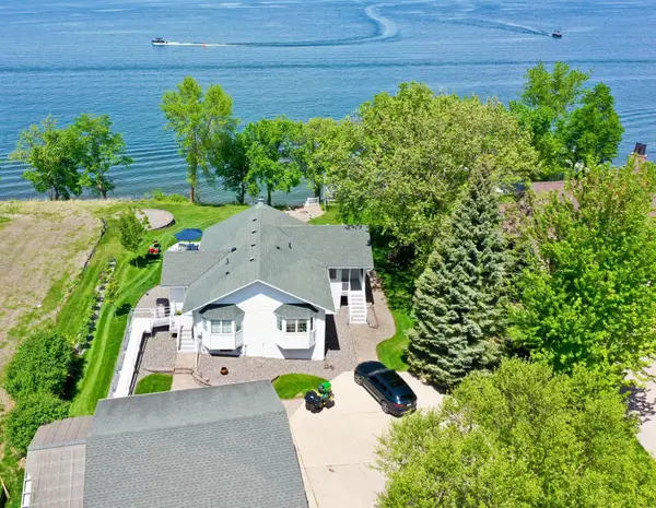 11646 Indian Beach Road, Spicer, MN 56288